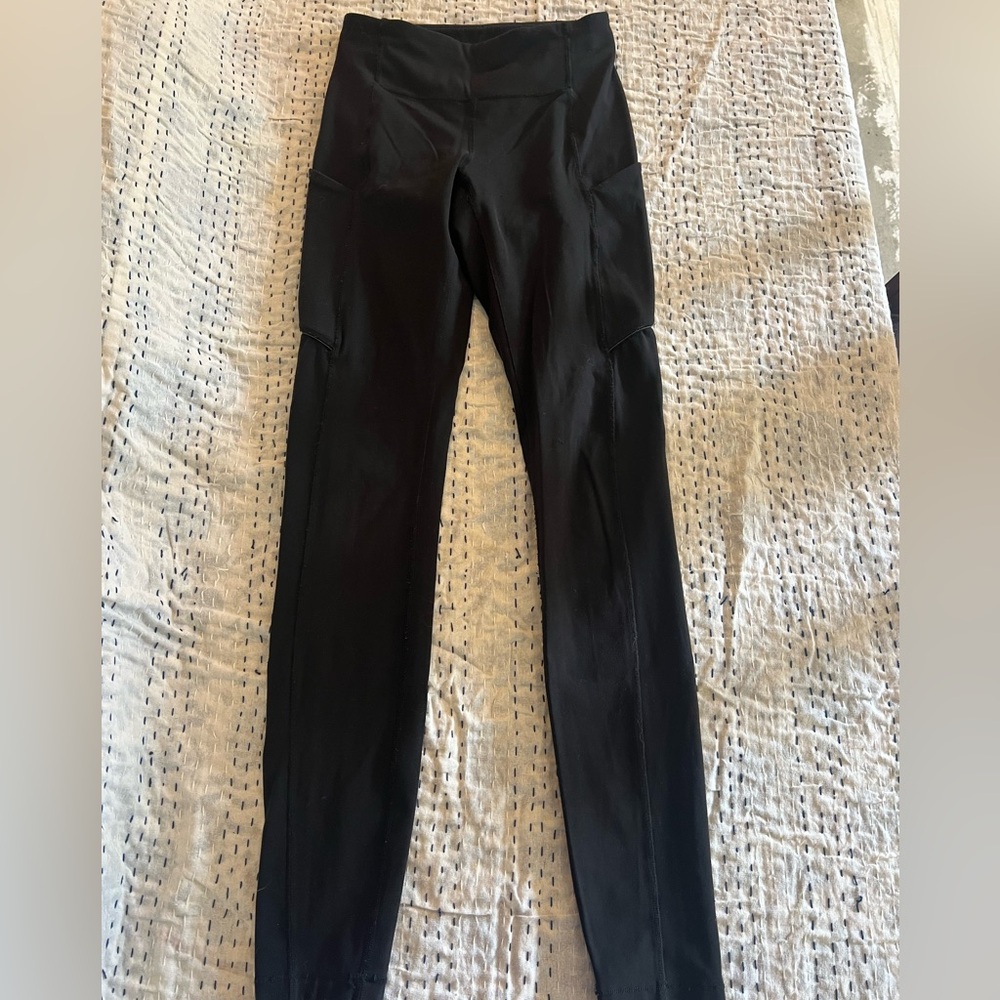black lululemon leggings